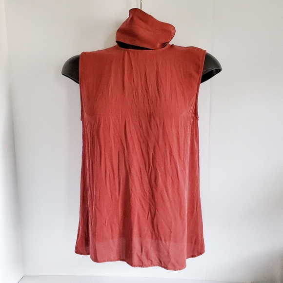 🎉HP🎉 THEORY Classic Slit Collar Rust Silk Top M - Picture 4 of 8